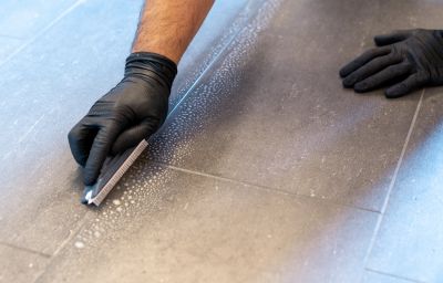 Maintaining Tile Surfaces